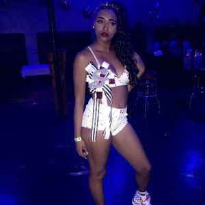 Meet your Posher, Pretty